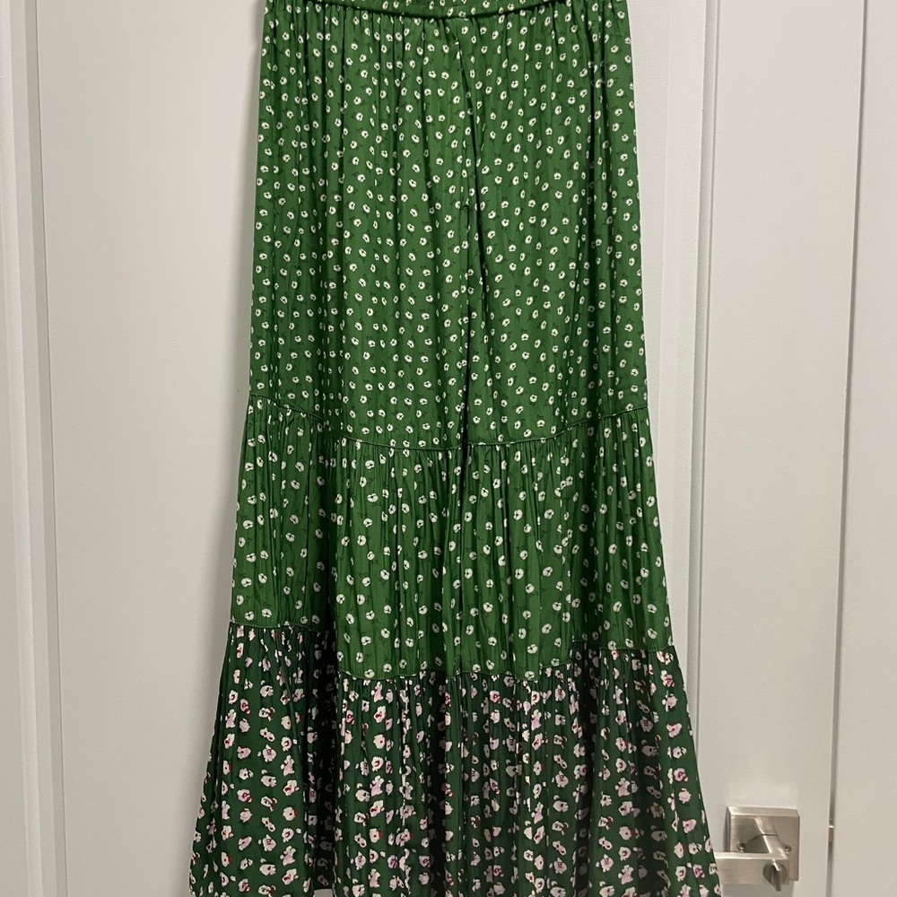 UNWORN Uniqlo Green and White Floral A-Line Skirt